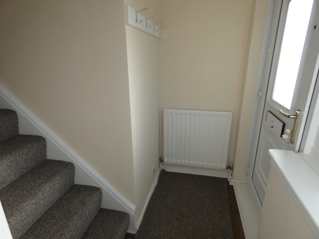 Entrance Hallway- click for photo gallery
